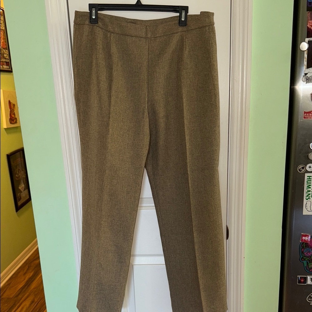 Le Suit Petite Light Brown Dress Slacks Neutral Workwear Business Sharp Size 12P